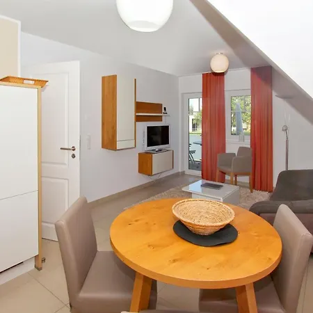 Strandnahe Mit Balkon, Gratis Nutzung Vom Ahoi Erlebnisbad Und Sauna In Sellin - Rex Rugia 29-8 로베