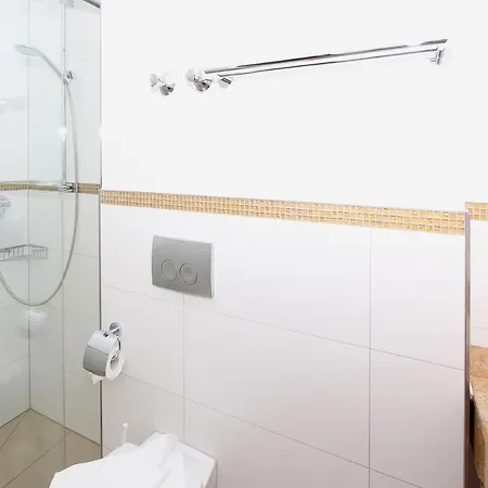 Rex Rugia 29-8 Mit Sauna- Und Schwimmbadnutzung Im Ahoi Sellin Apartmán *