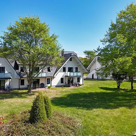 Strandnahe Mit Balkon, Gratis Nutzung Vom Ahoi Erlebnisbad Und Sauna In Sellin - Rex Rugia 29-8 *